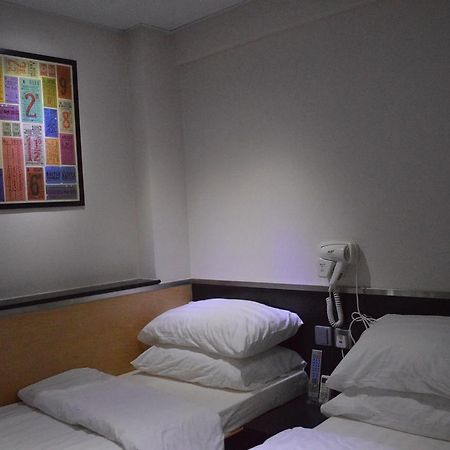 Modern Inn Хонконг Екстериор снимка